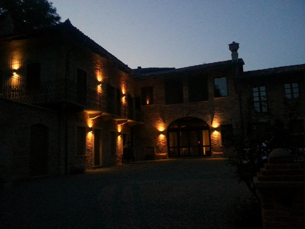 Dimora Cortese Castagnole delle Lanze Exterior photo